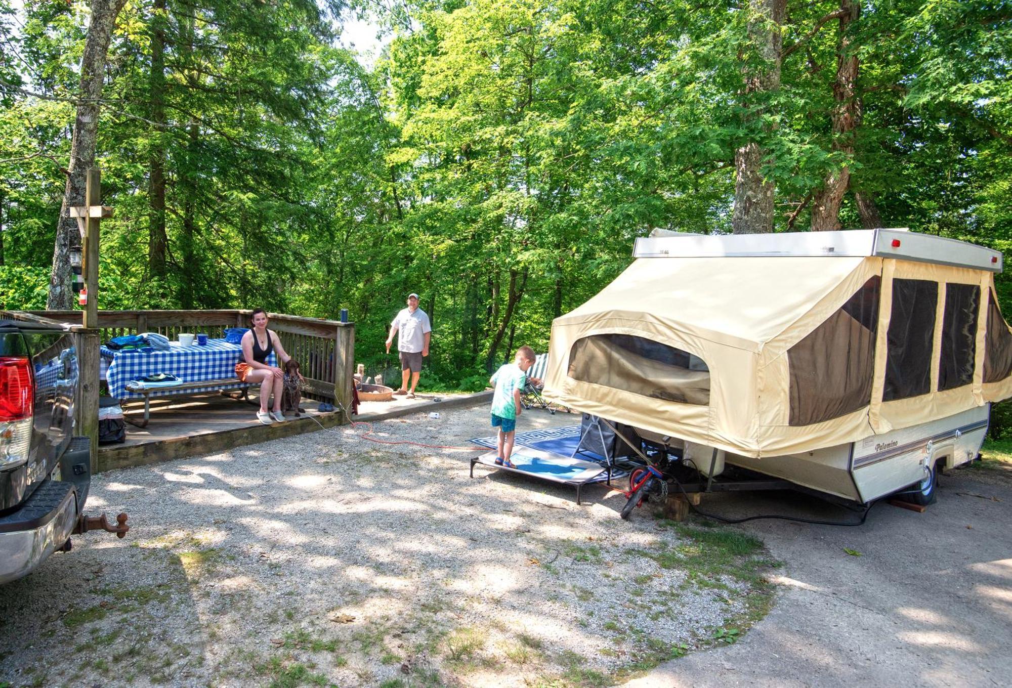 Cumberland Falls State Resort Park Honeybee ภายนอก รูปภาพ